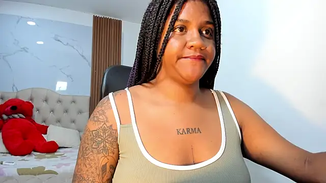 Snapshot of ZahraRose chatting on January 2026 08:13:02 PM ZahraRose online show from January 2026 08:13:02 PM