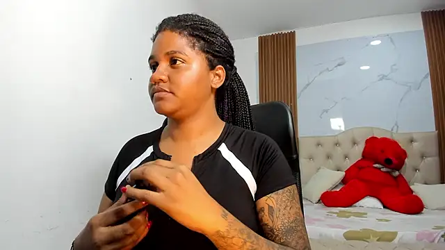 Snapshot of ZahraRose chatting on January 2026 09:24:01 PM ZahraRose online show from January 2026 09:24:01 PM