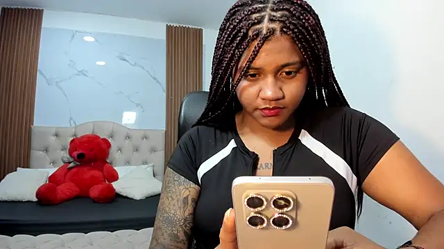 Snapshot of ZahraRose chatting on February 2026 08:16:01 PM ZahraRose online show from February 2026 08:16:01 PM