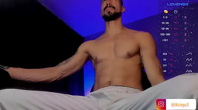 K cique online show from February 2025 10:58:01 PM