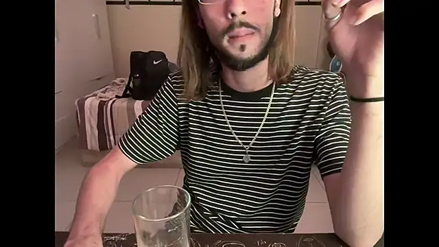 H3llB0Y6 online show from January 2026 05:56:01 AM