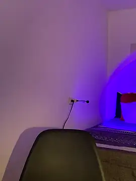 Snapshot of Dahiana_Giil chatting on October 2025 06:37:01 AM Dahiana Giil online show from October 2025 06:37:01 AM