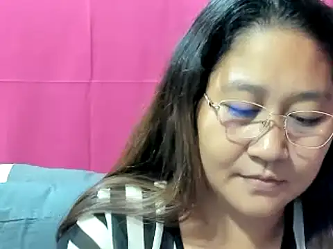 hotchubby88 online show from December 2024 10:45:02 AM