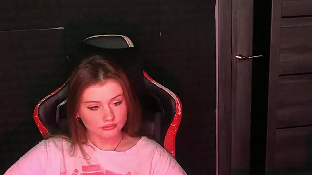 Snapshot of baby_Milaaaaaaa chatting on February 2025 10:09:02 PM baby Milaaaaaaa online show from February 2025 10:09:02 PM