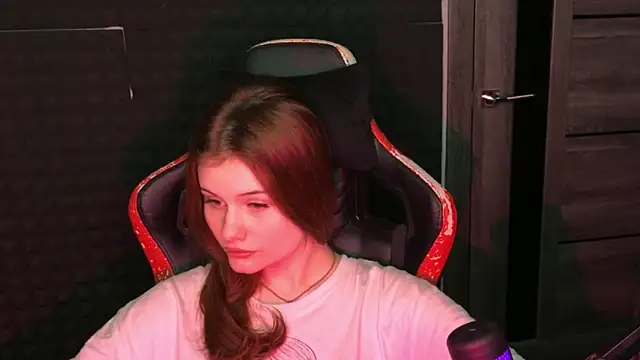 Snapshot of baby_Milaaaaaaa chatting on February 2025 07:58:01 PM baby Milaaaaaaa online show from February 2025 07:58:01 PM