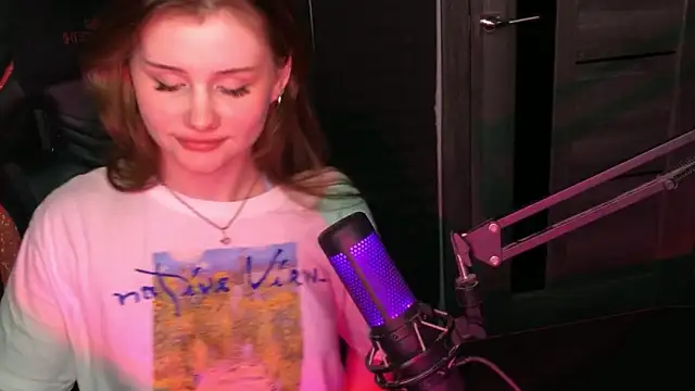 Snapshot of baby_Milaaaaaaa chatting on March 2025 01:05:01 AM baby Milaaaaaaa online show from March 2025 01:05:01 AM