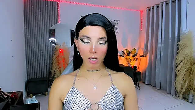 nilam valker online show from November 2025 12:38:02 AM