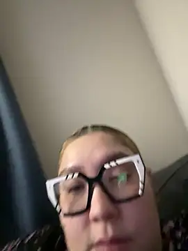 BlueNightsUncle online show from October 2025 04:35:02 AM