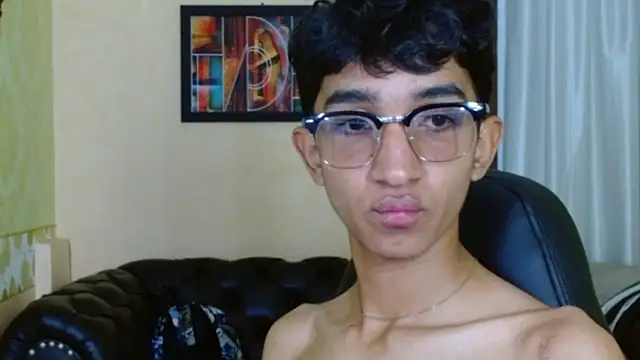 Snapshot of Martin_Linares chatting on March 2025 02:07:02 PM Martin Linares online show from March 2025 02:07:02 PM