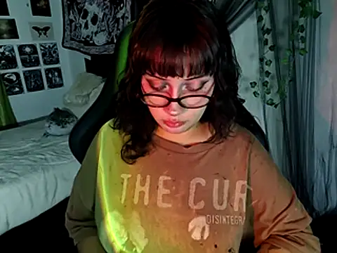 blue katt online show from December 2025 09:23:02 PM