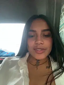 Emily sharlot online show from October 2025 10:57:02 AM