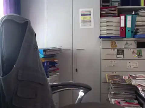 HMStraps01 online show from December 2024 10:21:01 AM