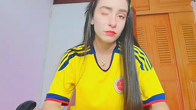 Peach Rose  online show from November 2025 05:09:01 PM