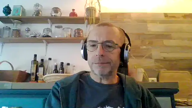 Snapshot of Xavspank2 chatting on October 2025 09:51:02 AM Xavspank2 online show from October 2025 09:51:02 AM