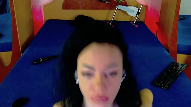 Sophie-Rosenfeld online show from October 2025 05:31:02 PM