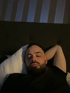 guccititi online show from October 2025 09:43:02 AM