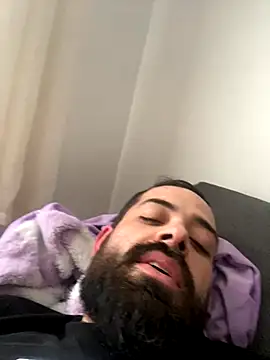 guccititi online show from November 2025 02:06:02 PM