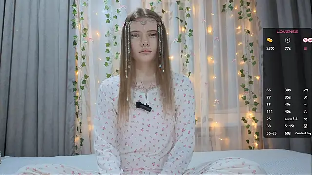 CarolinePepper online show from January 2026 02:00:01 PM