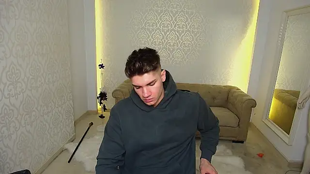 MaxKaiden online show from November 2025 05:18:02 AM