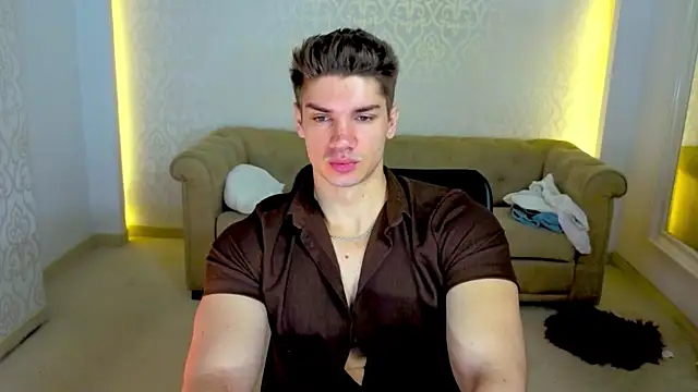 MaxKaiden online show from May 2026 05:15:01 AM