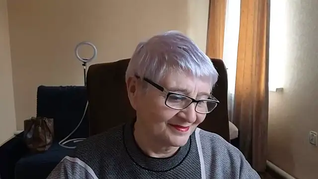 Sandra Snowflake online show from April 2026 11:49:01 AM