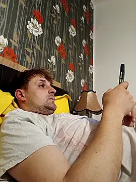 Snapshot of Eusuntnoulgigolo chatting on April 2026 07:20:01 PM Eusuntnoulgigolo online show from April 2026 07:20:01 PM