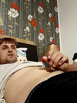 Snapshot of Eusuntnoulgigolo chatting on May 2026 07:00:02 PM Eusuntnoulgigolo online show from May 2026 07:00:02 PM