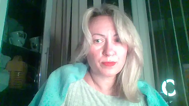 Snapshot of Mary888x chatting on February 2025 06:59:02 PM Mary888x online show from February 2025 06:59:02 PM