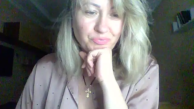 Snapshot of Mary888x chatting on February 2026 04:49:01 PM Mary888x online show from February 2026 04:49:01 PM