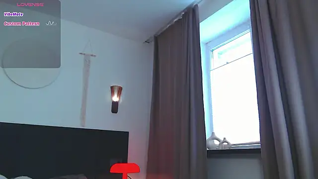 LunaticaBae online show from March 2026 03:00:02 AM