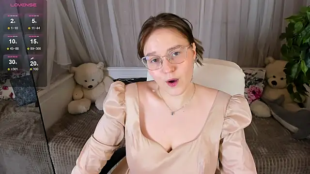 Snapshot of Rada_Woods chatting on February 2025 02:34:01 PM Rada Woods online show from February 2025 02:34:01 PM