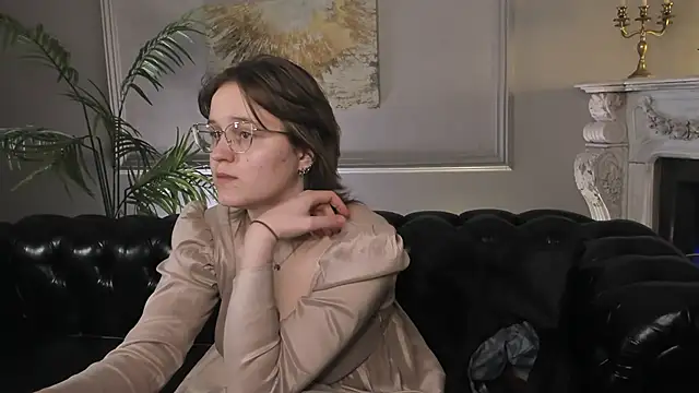 Snapshot of Rada_Woods chatting on March 2025 03:52:01 PM Rada Woods online show from March 2025 03:52:01 PM