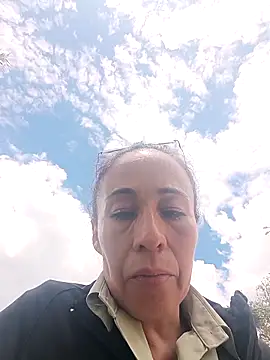 Coeur de luxure online show from October 2025 05:02:02 PM