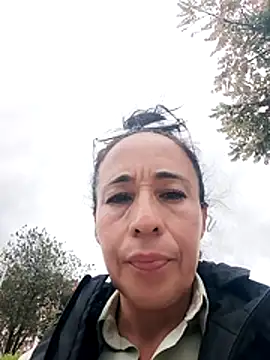 Coeur de luxure online show from April 2026 06:12:02 PM