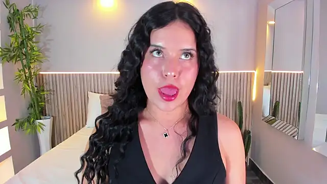 Snapshot of GeorginaReyes chatting on September 2025 10:53:01 PM GeorginaReyes online show from September 2025 10:53:01 PM