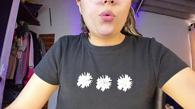 Emily  katz online show from May 2026 02:14:01 PM