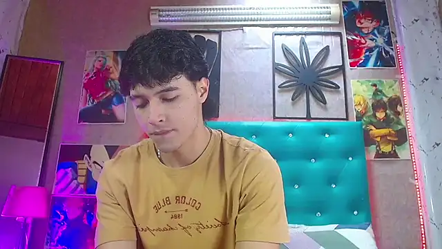 LiamAndrewzz online show from January 2026 06:20:01 PM