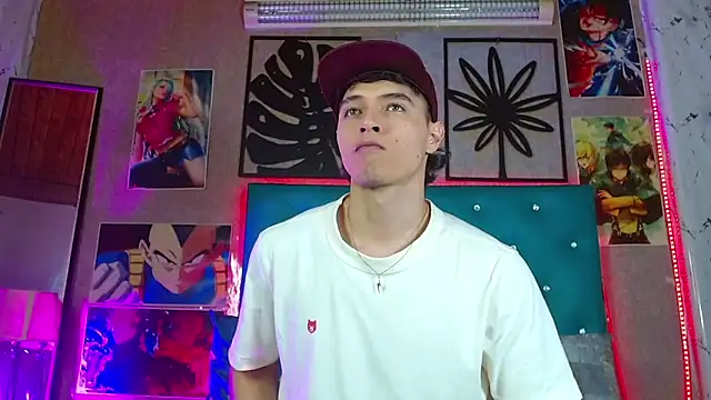 LiamAndrewzz online show from March 2026 05:24:01 AM