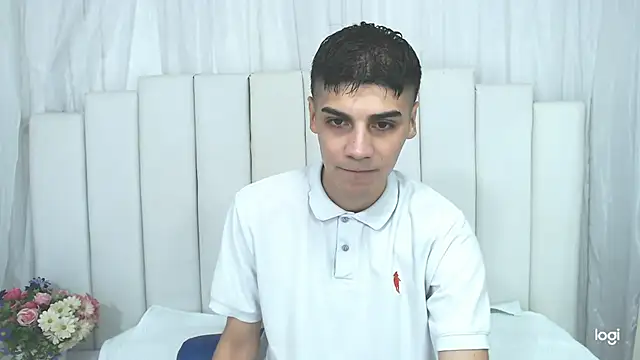 Snapshot of frank_jhonsson chatting on October 2025 04:51:02 PM frank jhonsson online show from October 2025 04:51:02 PM