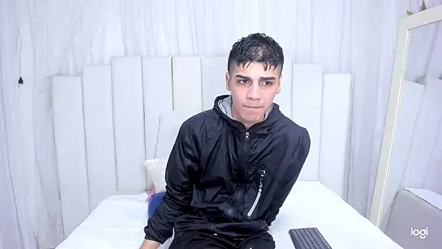 Snapshot of frank_jhonsson chatting on October 2025 04:42:02 PM frank jhonsson online show from October 2025 04:42:02 PM