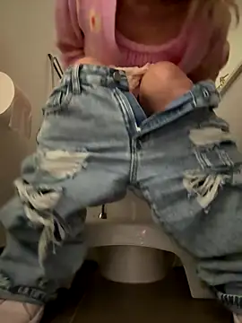 skybeatrice7 online show from October 2025 10:51:02 PM