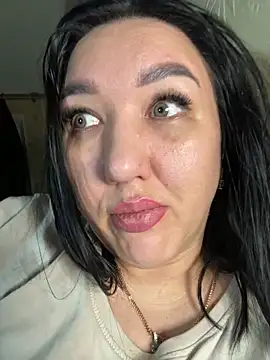 Snapshot of Naughtbaby_2025 chatting on November 2025 04:01:02 AM Naughtbaby 2025 online show from November 2025 04:01:02 AM