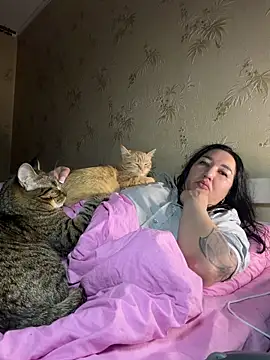 Naughtbaby 2025 online show from April 2026 12:02:02 AM