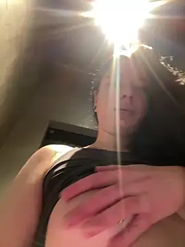 Snapshot of AlishaPrettyBlade chatting on February 2026 08:29:02 AM AlishaPrettyBlade online show from February 2026 08:29:02 AM