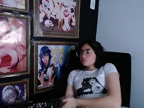 Arielle lov online show from February 2025 01:21:02 PM