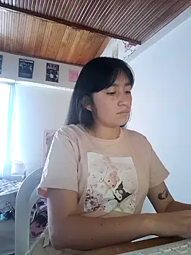 Arielle lov online show from October 2025 01:29:01 PM