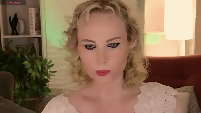 Sandra Kind online show from June 2026 05:23:02 AM