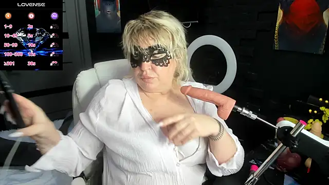 Snapshot of LaylaLayla7 chatting on February 2026 09:30:01 AM LaylaLayla7 online show from February 2026 09:30:01 AM