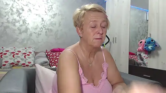 RosesandLillies online show from April 2026 04:33:02 PM