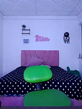 victoria roussee online show from December 2025 08:34:01 AM